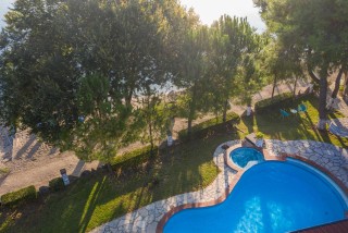 faciliities villa flisvos pool